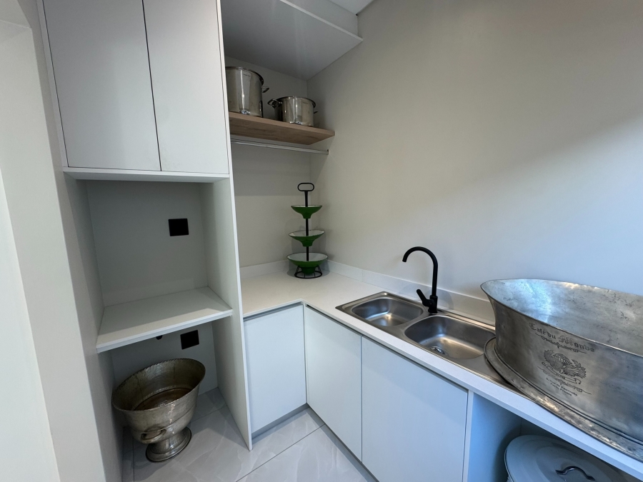 3 Bedroom Property for Sale in Sandown Western Cape